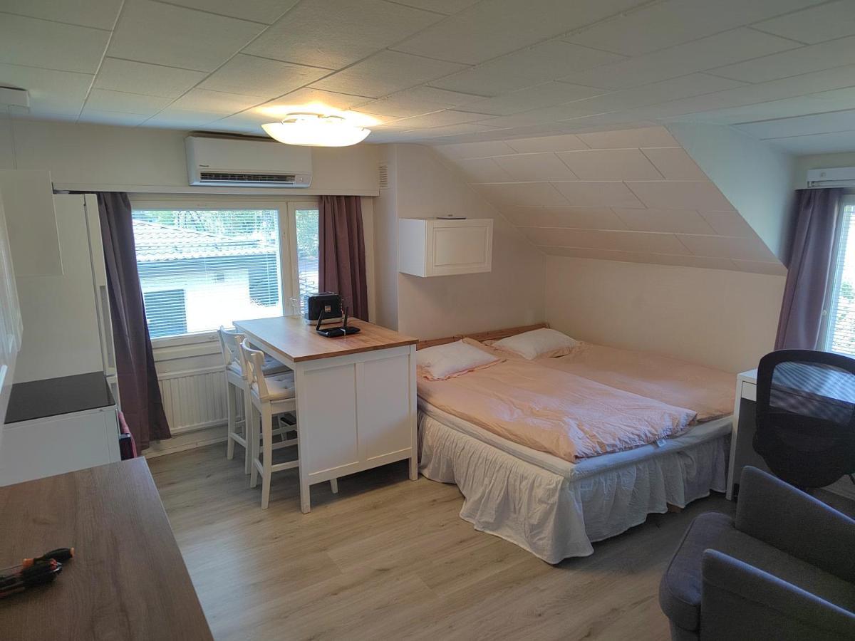 Kalle'S Unluxury Guest House Cl0Sed From 1St Of Feb 2025 Хелзинки Екстериор снимка