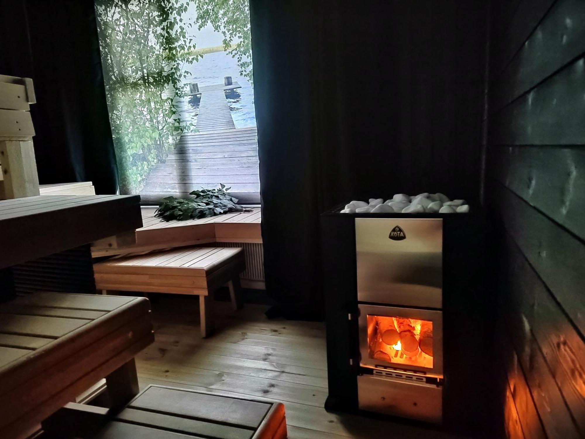 Kalle'S Unluxury Guest House Cl0Sed From 1St Of Feb 2025 Хелзинки Екстериор снимка