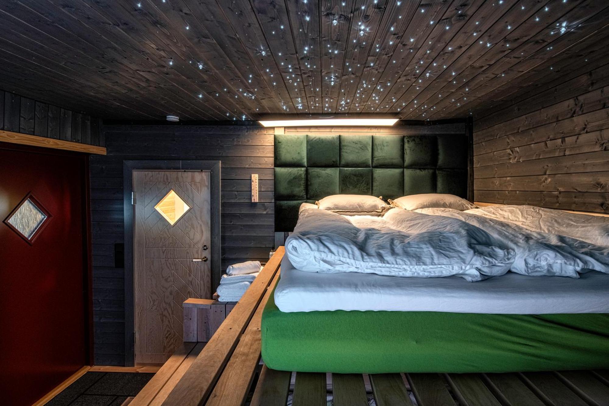 Kalle'S Unluxury Guest House Cl0Sed From 1St Of Feb 2025 Хелзинки Екстериор снимка