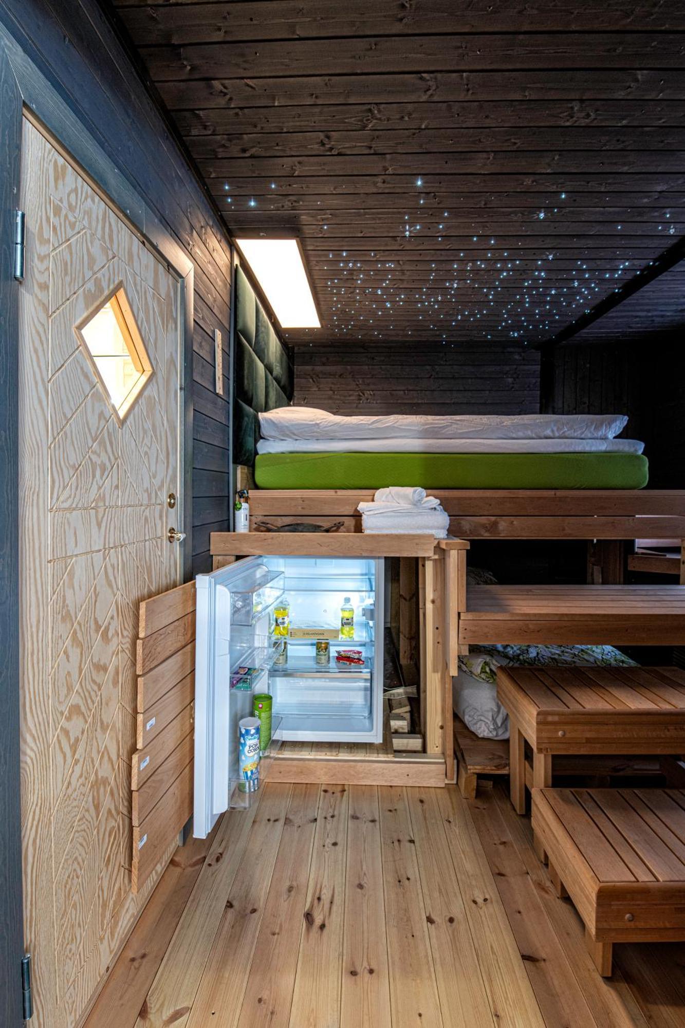 Kalle'S Unluxury Guest House Cl0Sed From 1St Of Feb 2025 Хелзинки Екстериор снимка