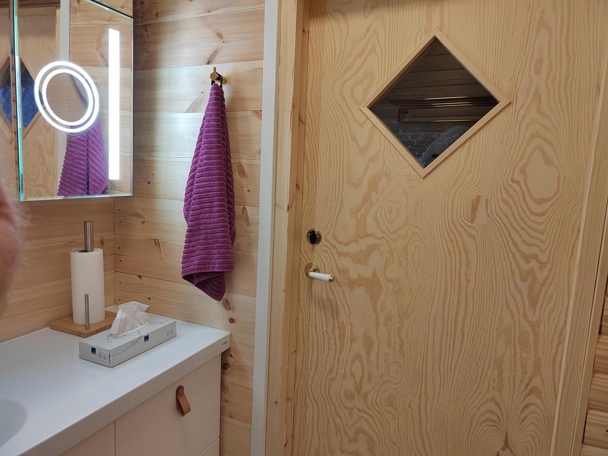 Kalle'S Unluxury Guest House Cl0Sed From 1St Of Feb 2025 Хелзинки Екстериор снимка