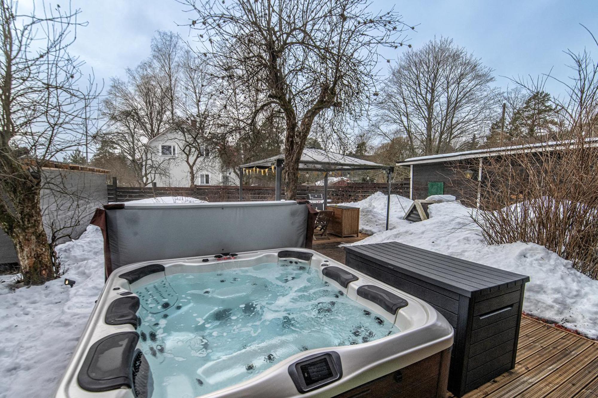 Kalle'S Unluxury Guest House Cl0Sed From 1St Of Feb 2025 Хелзинки Стая снимка