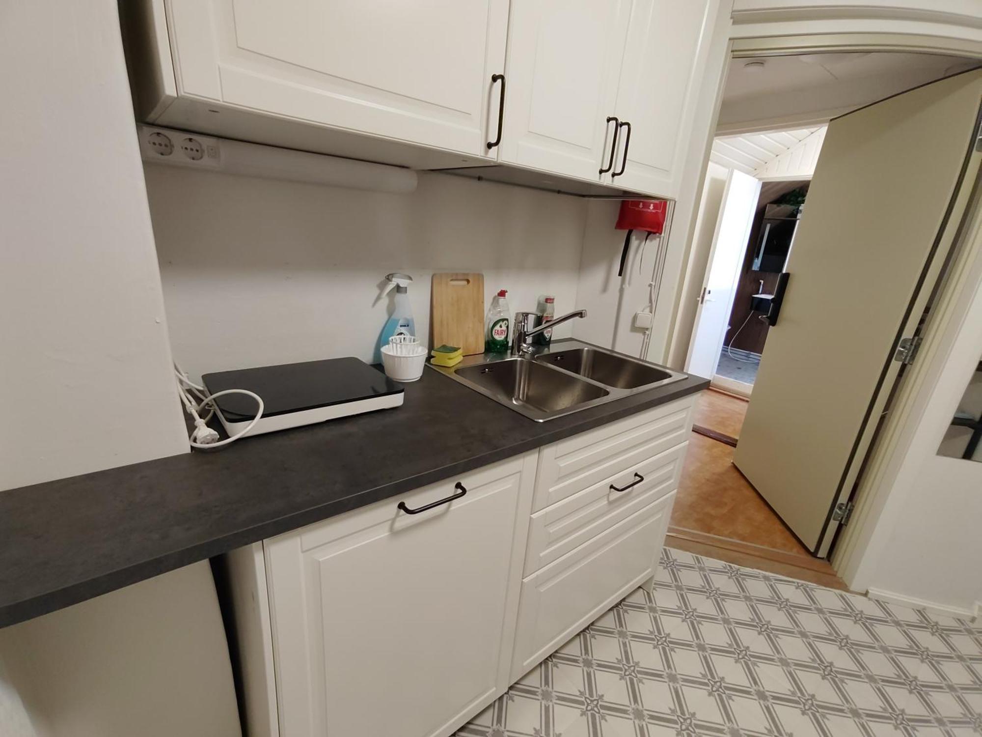 Kalle'S Unluxury Guest House Cl0Sed From 1St Of Feb 2025 Хелзинки Екстериор снимка