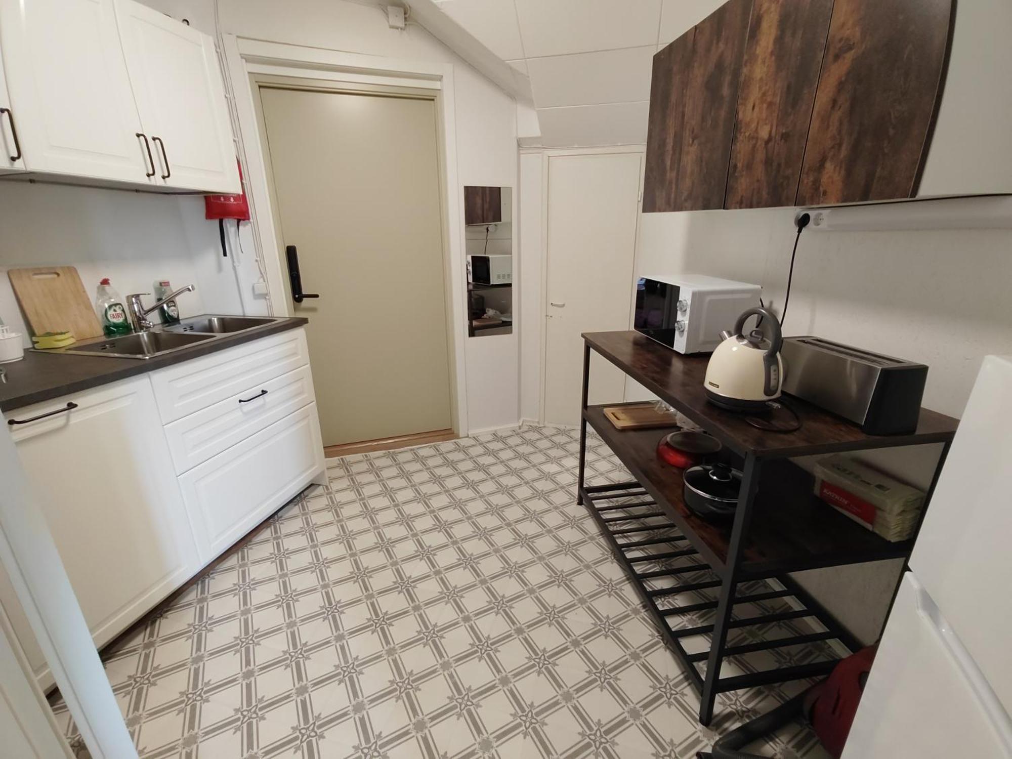Kalle'S Unluxury Guest House Cl0Sed From 1St Of Feb 2025 Хелзинки Екстериор снимка