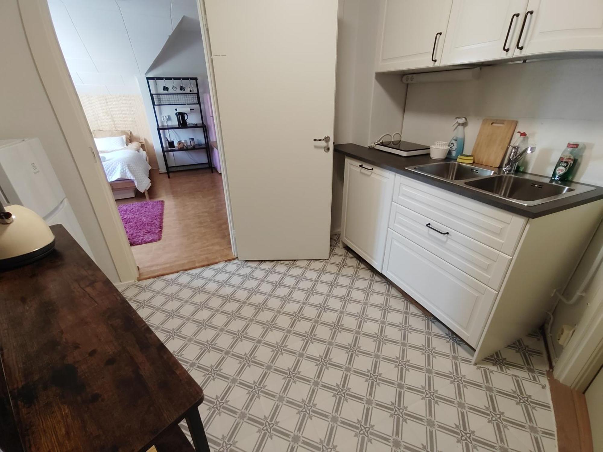 Kalle'S Unluxury Guest House Cl0Sed From 1St Of Feb 2025 Хелзинки Стая снимка